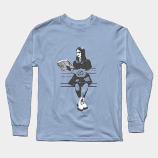 Goth girl with a pumpkin head Long Sleeve T-Shirt